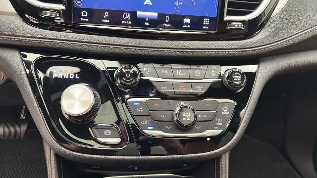 2024 Chrysler Pacifica Pinnacle