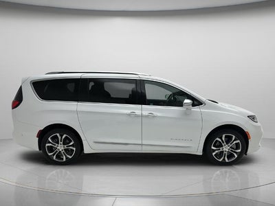 2024 Chrysler Pacifica Pinnacle