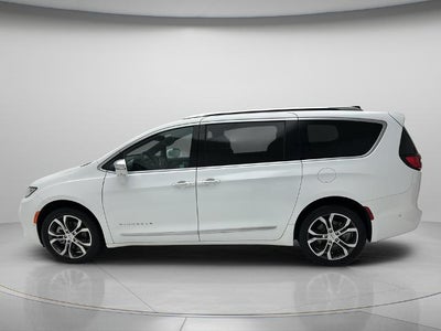 2024 Chrysler Pacifica Pinnacle