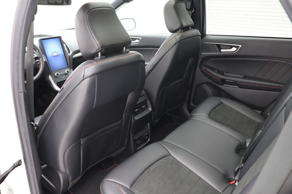 2022 Ford Edge ST Line