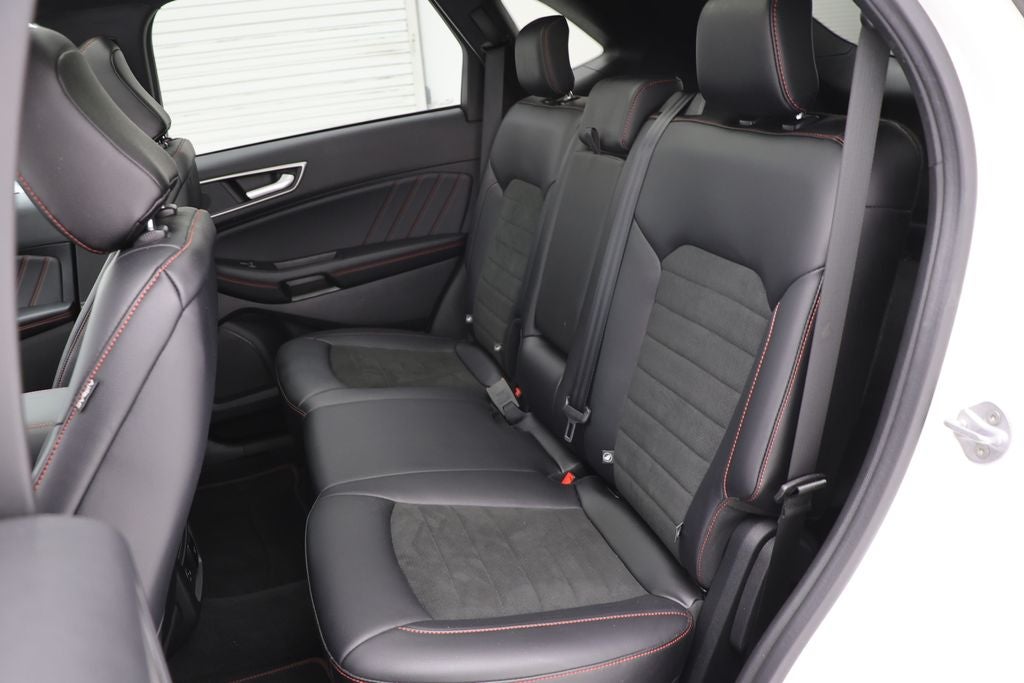 2022 Ford Edge ST Line