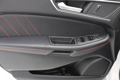 2022 Ford Edge ST Line