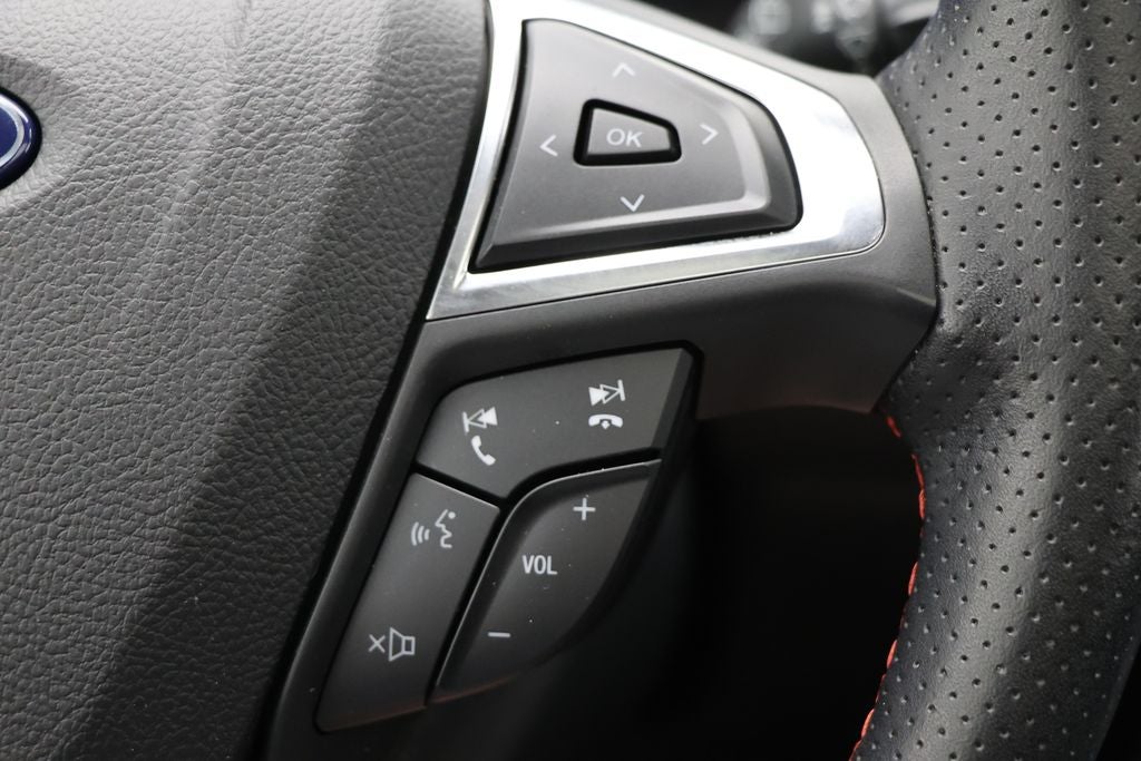 2022 Ford Edge ST Line