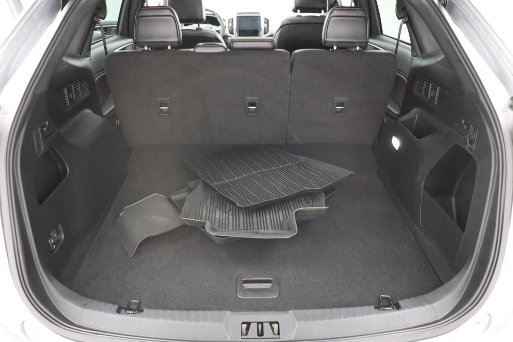 2022 Ford Edge ST Line