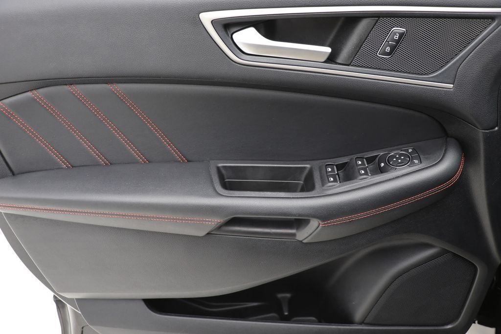 2022 Ford Edge ST Line