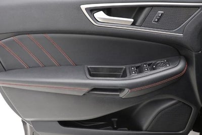 2022 Ford Edge ST Line