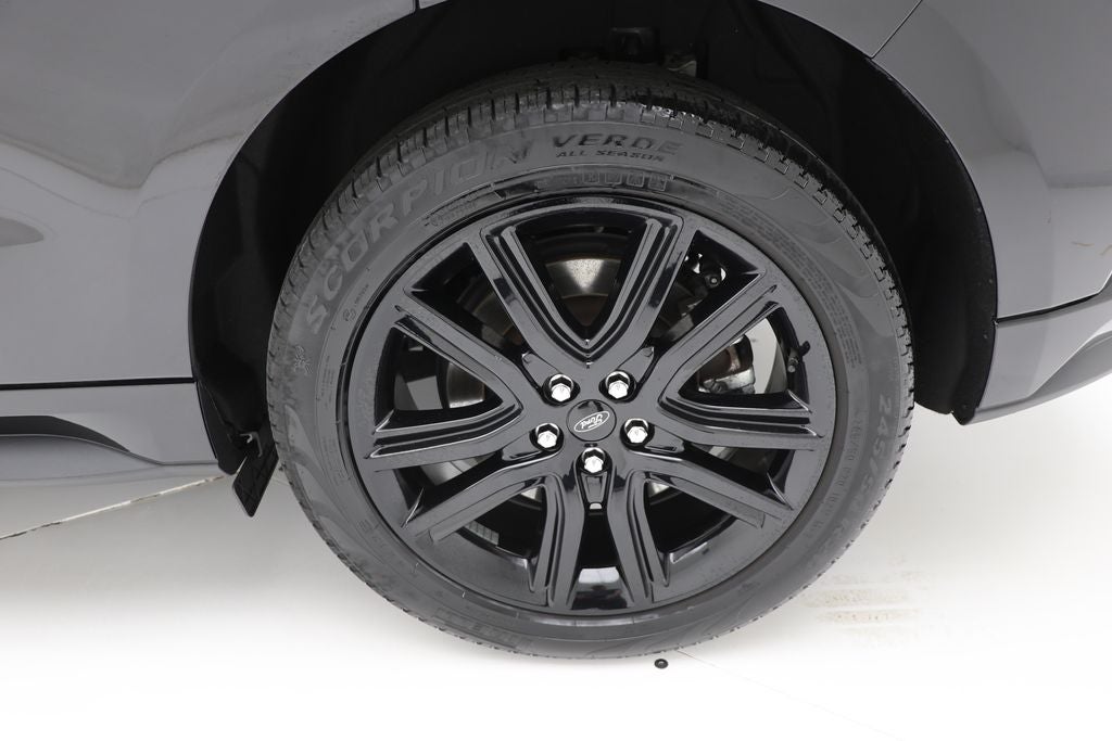 2022 Ford Edge ST Line