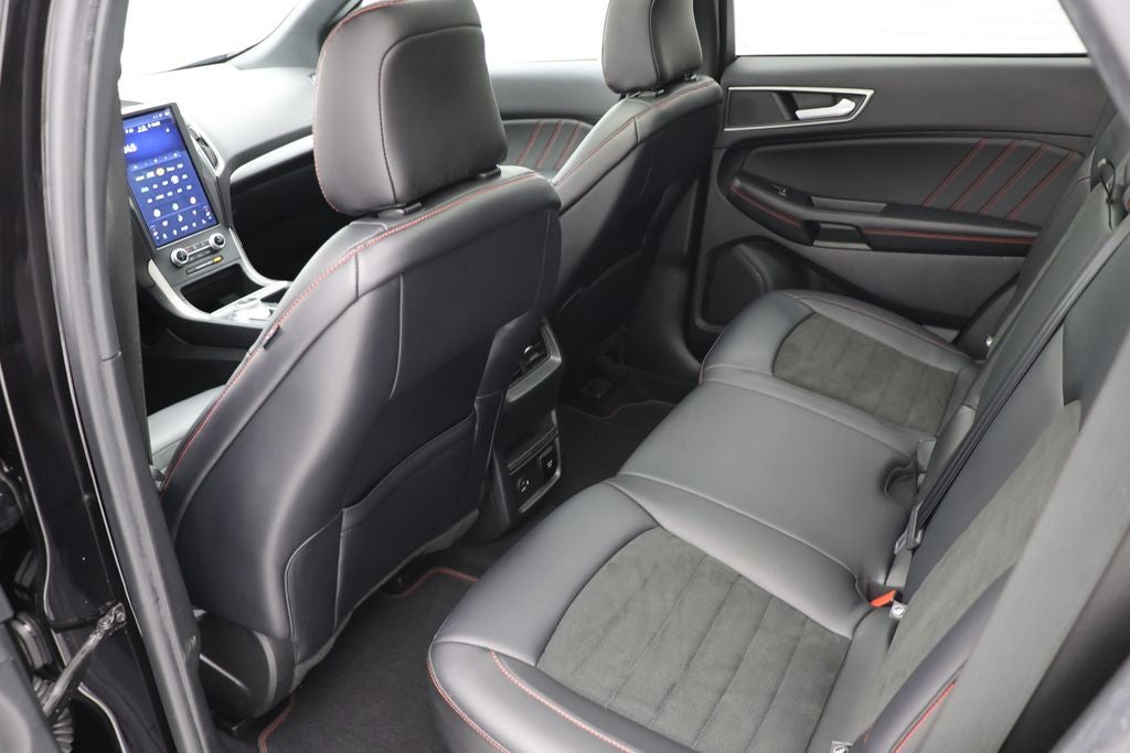 2022 Ford Edge ST Line