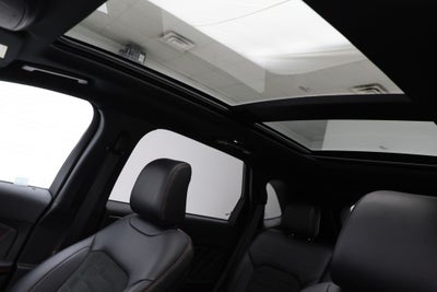 2022 Ford Edge ST Line