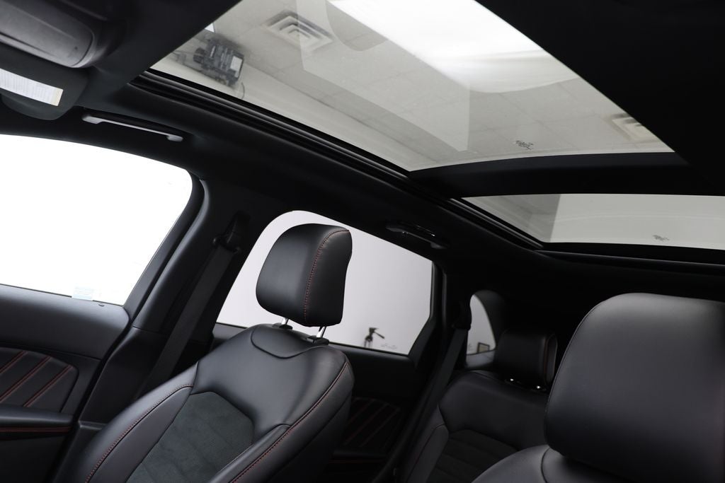 2022 Ford Edge ST Line
