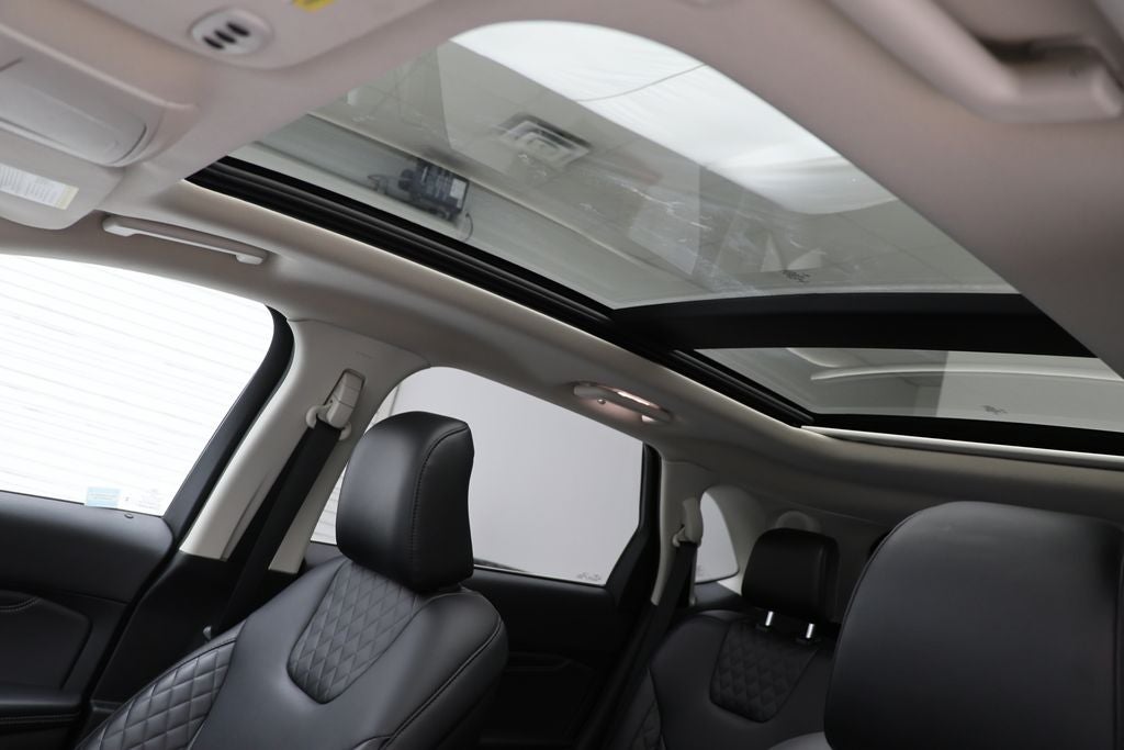 2023 Ford Edge Titanium