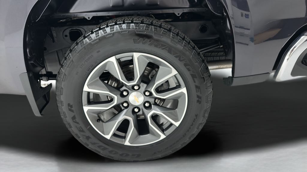 2023 Chevrolet Silverado 1500 LT LT1