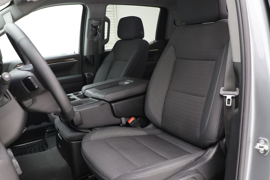 2025 Chevrolet Silverado 1500 LT LT1