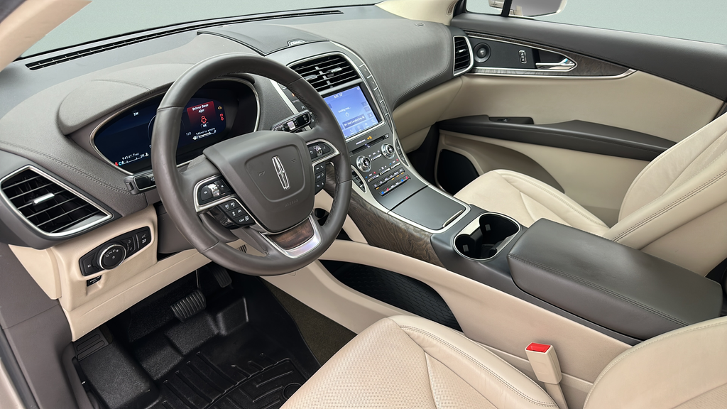 2020 Lincoln Nautilus Reserve