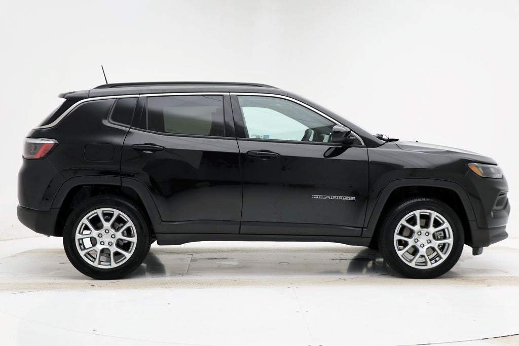 2024 Jeep Compass Latitude Lux