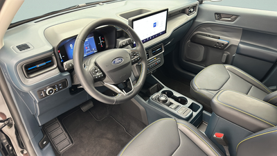 2025 Ford Maverick Lobo Standard