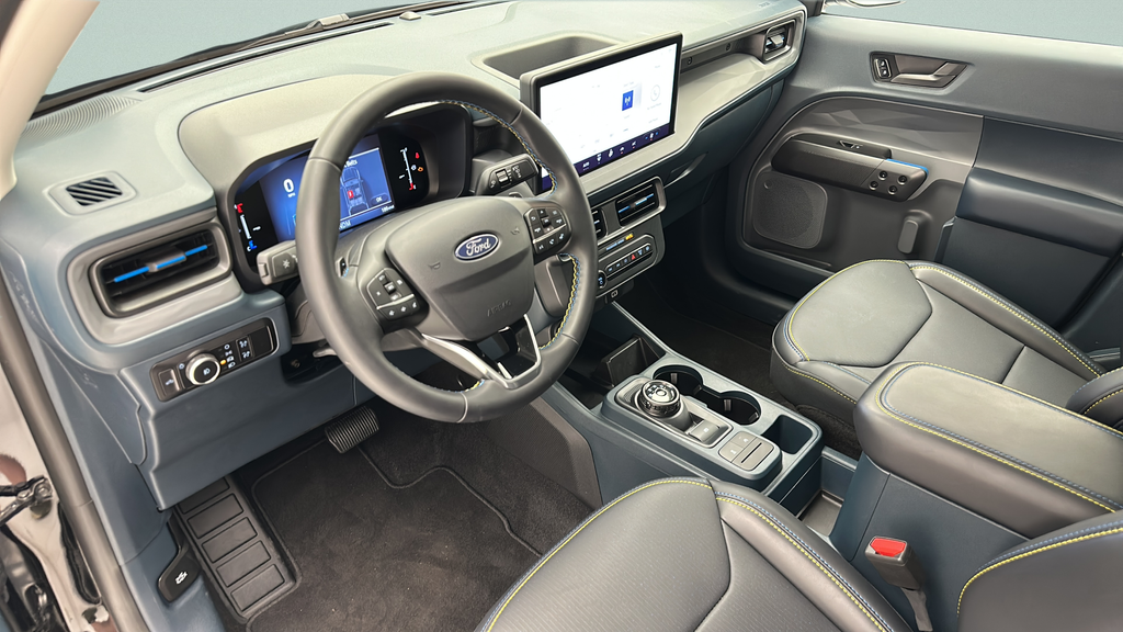 2025 Ford Maverick Lobo Standard