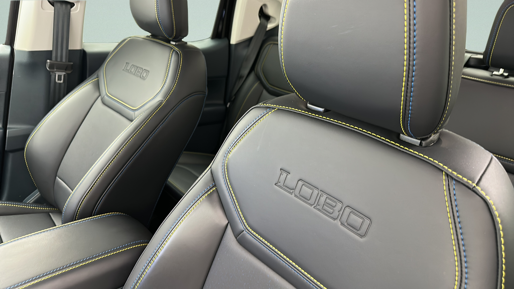 2025 Ford Maverick Lobo Standard