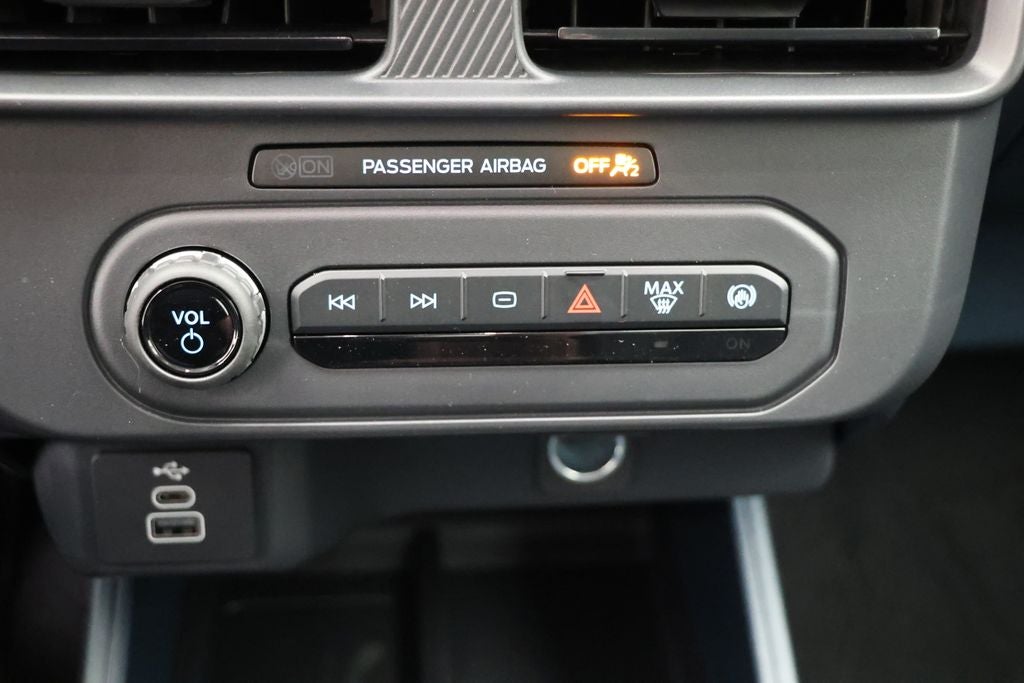 2025 Ford Maverick XL