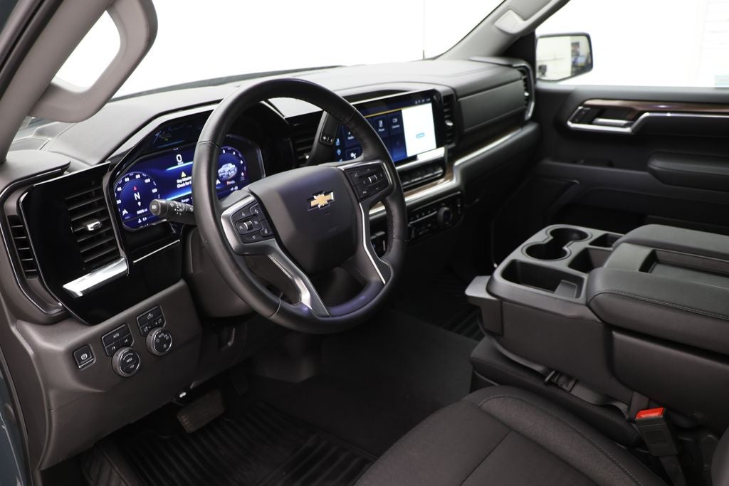 2025 Chevrolet Silverado 1500 LT LT1