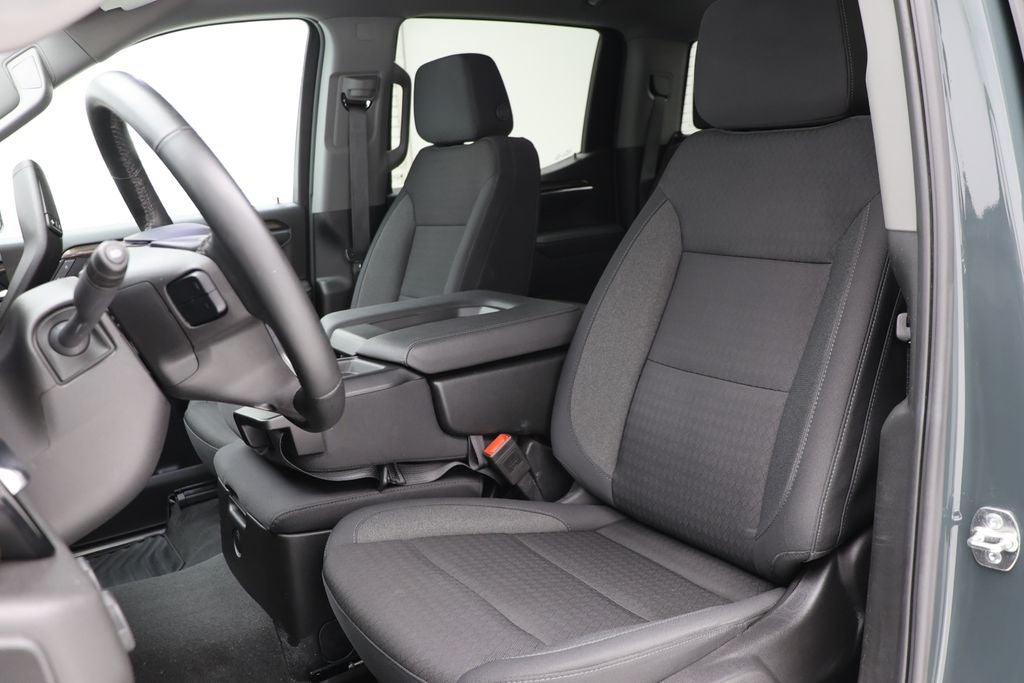 2025 Chevrolet Silverado 1500 LT LT1