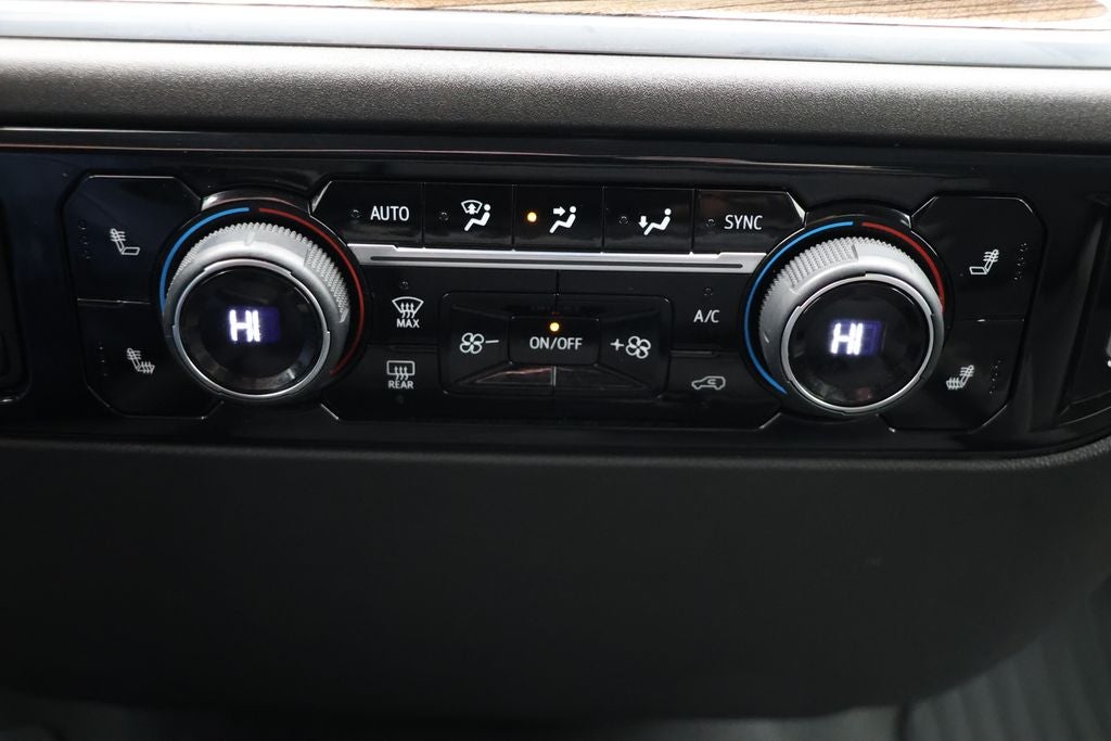 2025 Chevrolet Silverado 1500 LT LT1