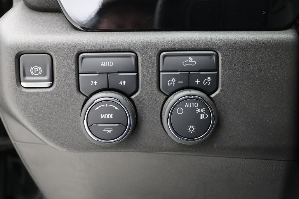 2025 Chevrolet Silverado 1500 LT LT1