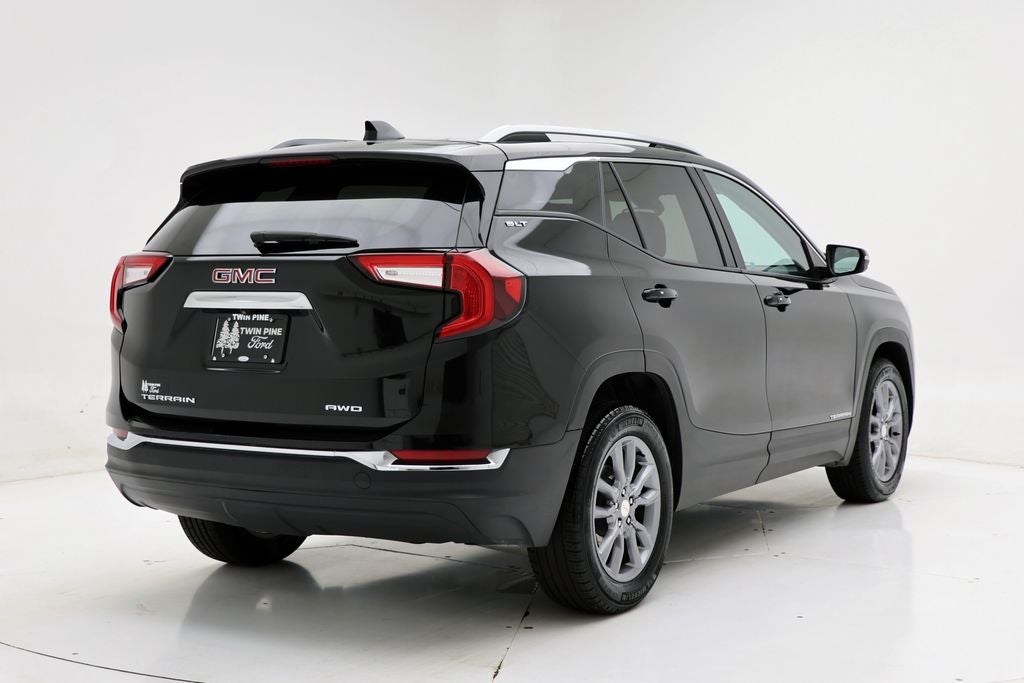 2024 GMC Terrain SLT