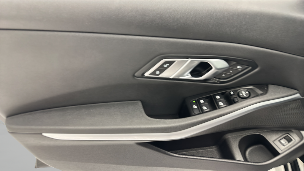 2020 BMW 3 Series 330i xDrive
