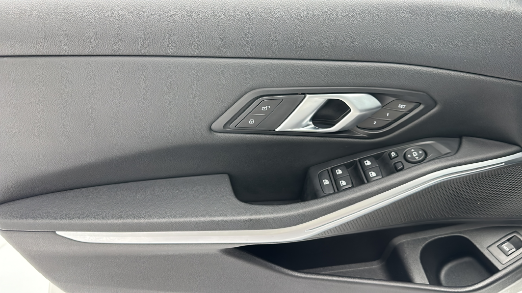 2026 BMW 3 Series 330i xDrive