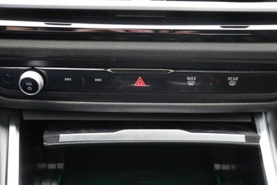 2024 BMW 3 Series 330i xDrive