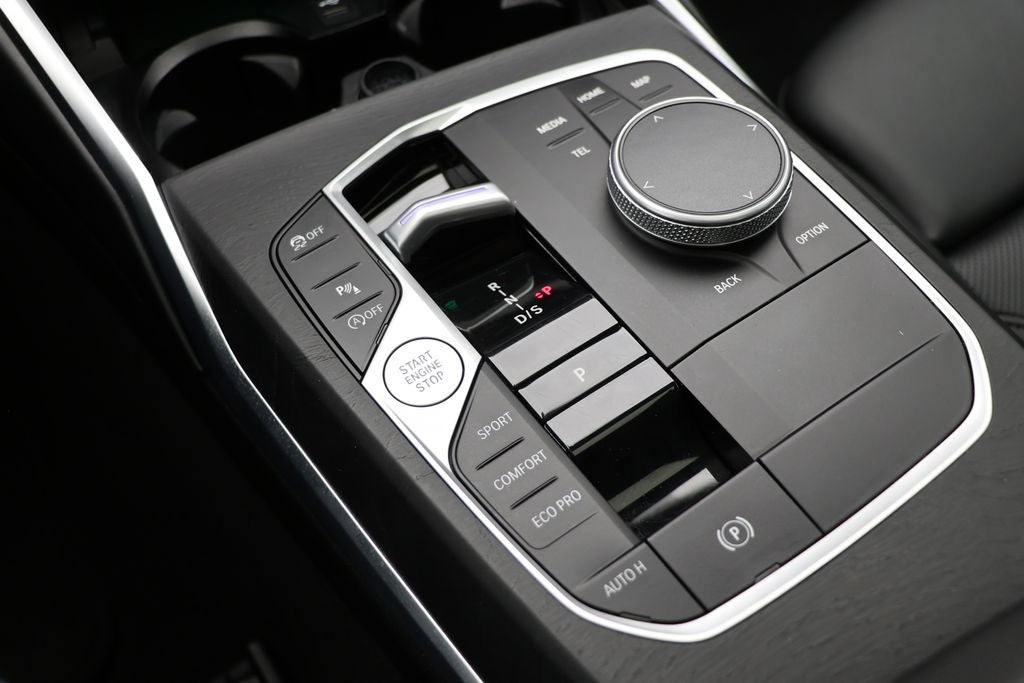 2024 BMW 3 Series 330i xDrive