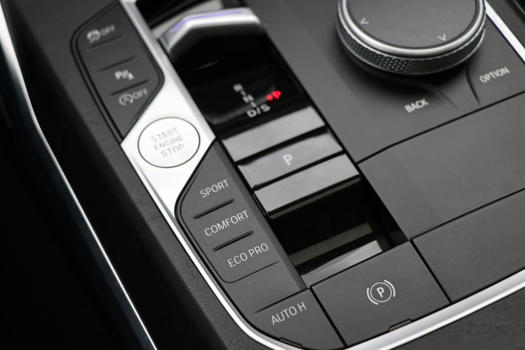 2024 BMW 3 Series 330i xDrive