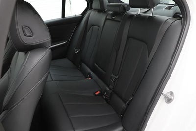 2024 BMW 3 Series 330i xDrive