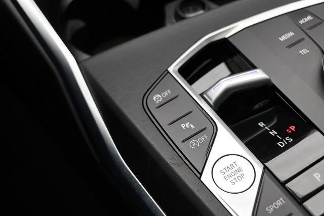 2024 BMW 3 Series 330i xDrive