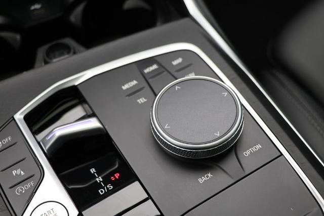 2024 BMW 3 Series 330i xDrive