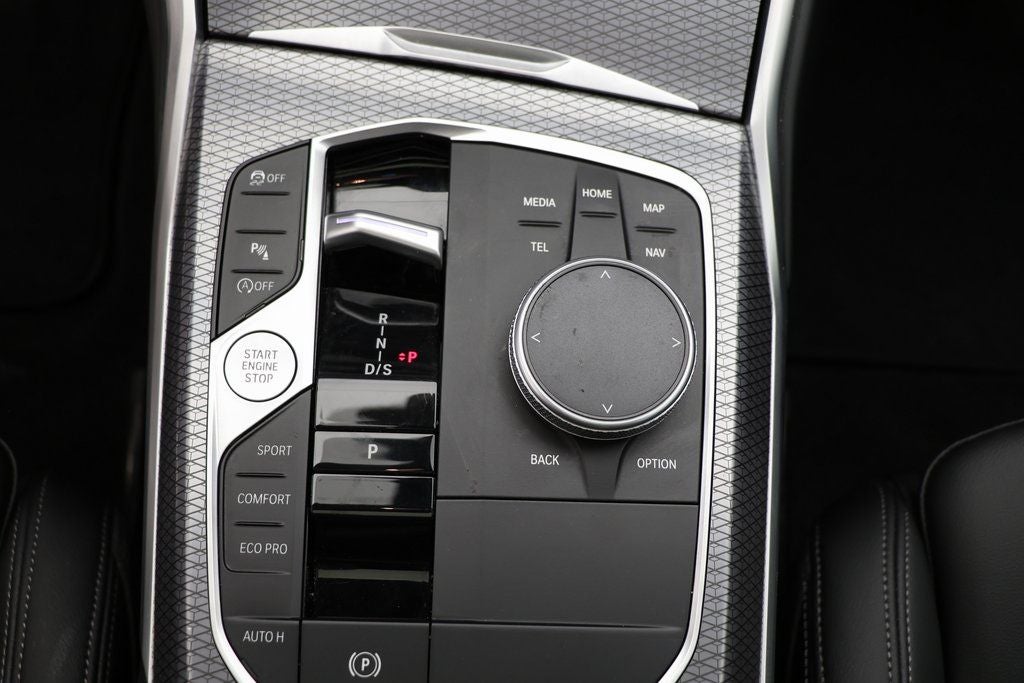 2024 BMW 3 Series 330i xDrive