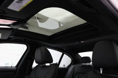 2024 BMW 3 Series 330i xDrive