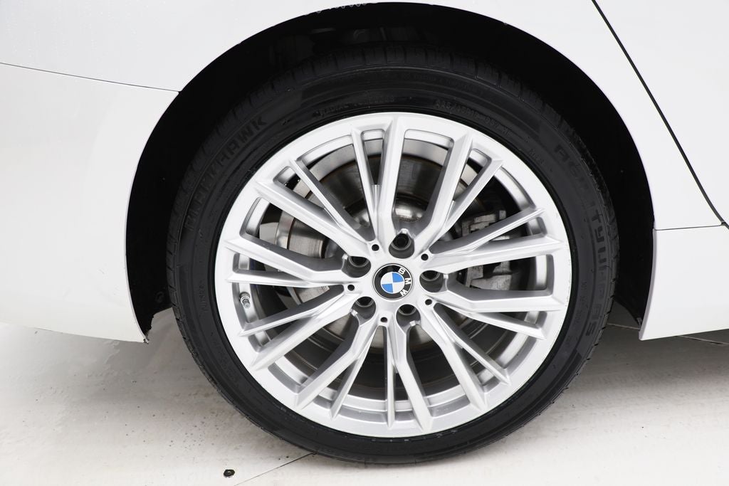 2024 BMW 3 Series 330i xDrive