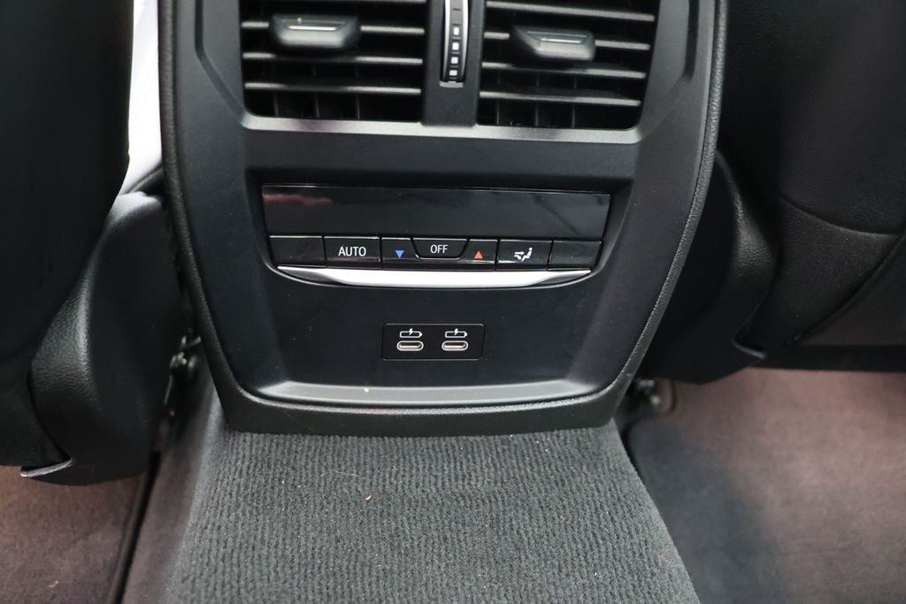 2024 BMW 3 Series 330i xDrive