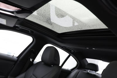 2024 BMW 3 Series 330i xDrive