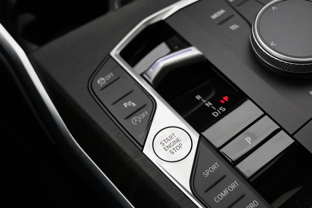 2024 BMW 3 Series 330i xDrive