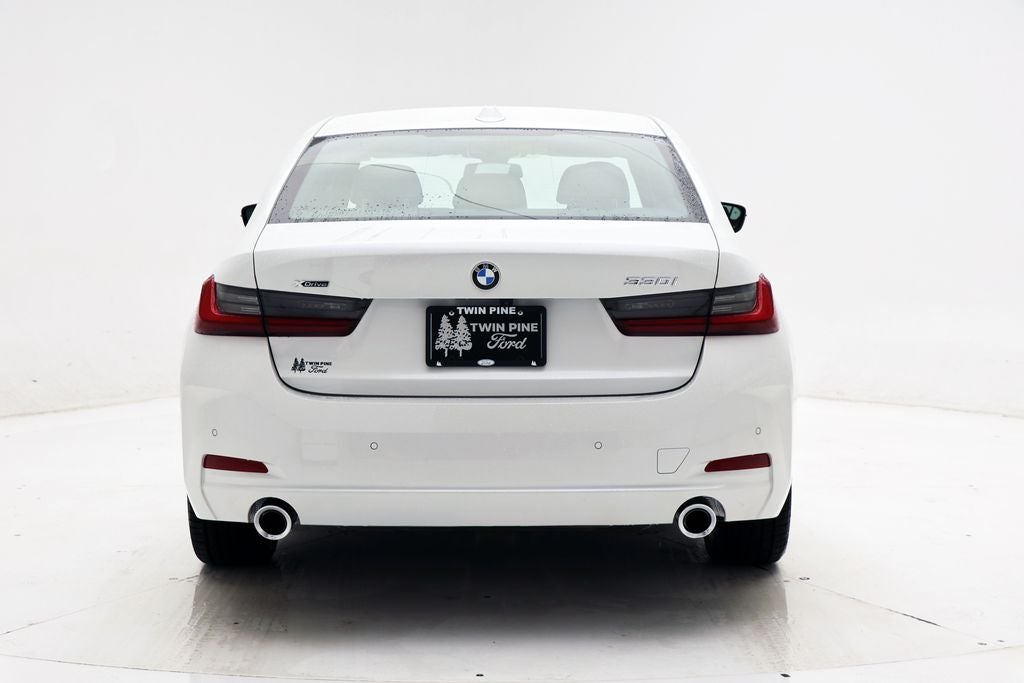 2024 BMW 3 Series 330i xDrive