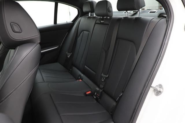 2024 BMW 3 Series 330i xDrive