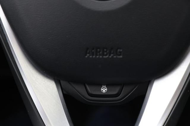 2024 BMW 3 Series 330i xDrive