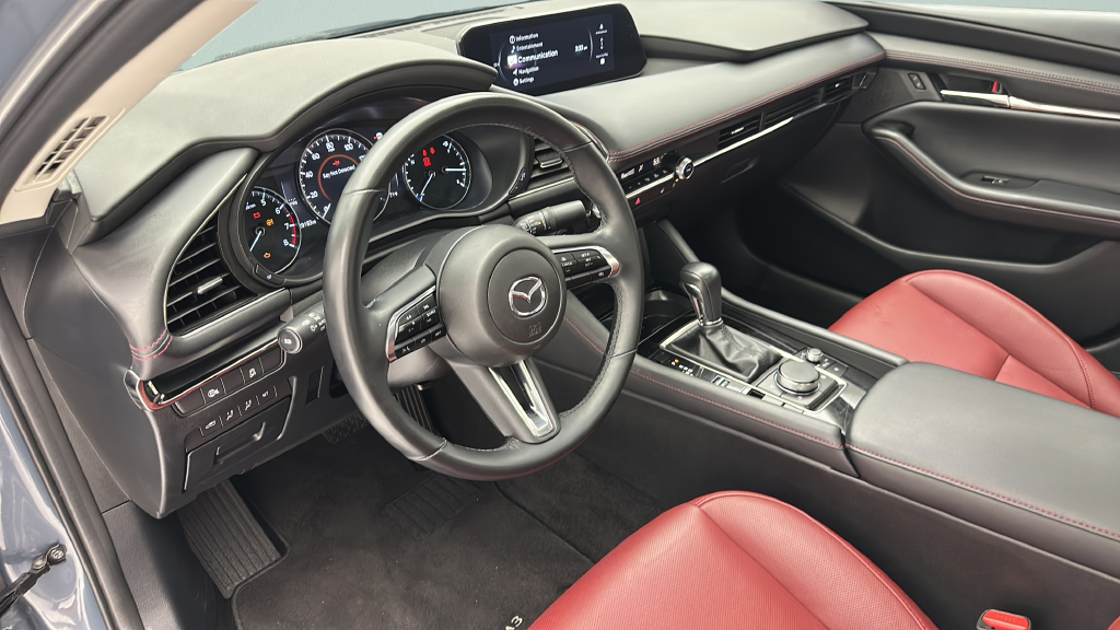 2025 Mazda Mazda3 2.5 S Carbon Edition