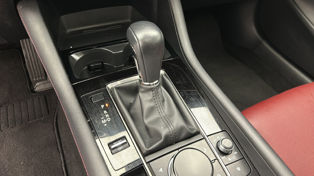 2025 Mazda Mazda3 2.5 S Carbon Edition