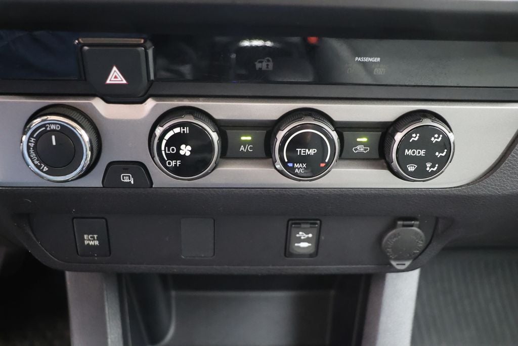 2017 Toyota Tacoma SR V6