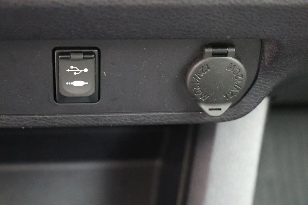 2017 Toyota Tacoma SR V6