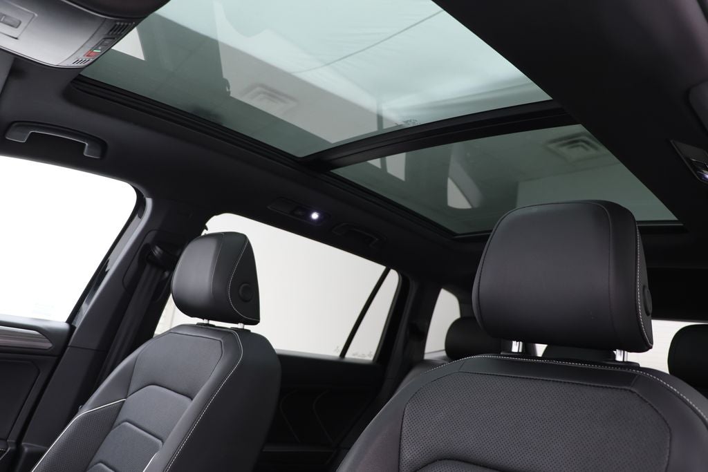 2022 Volkswagen Tiguan 2.0T SEL R-Line